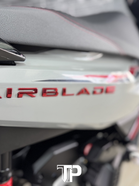 Honda AB160 date 2025 xám xi măng Bstp