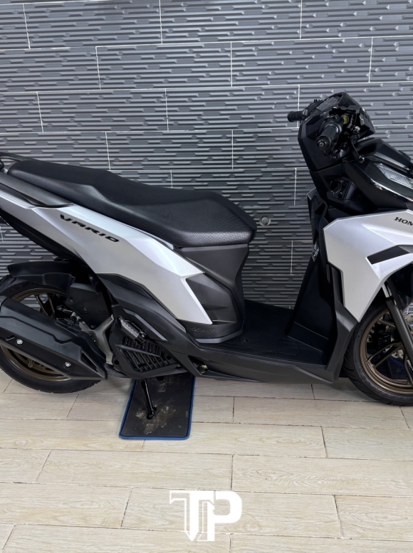 Honda Vario 125 Bạc Đen 2025 Bs Sài Gòn