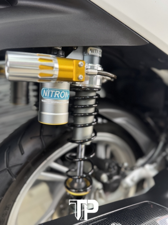 Honda SH125 date 2025 Trắng Bstp hàng bỏ mẫu