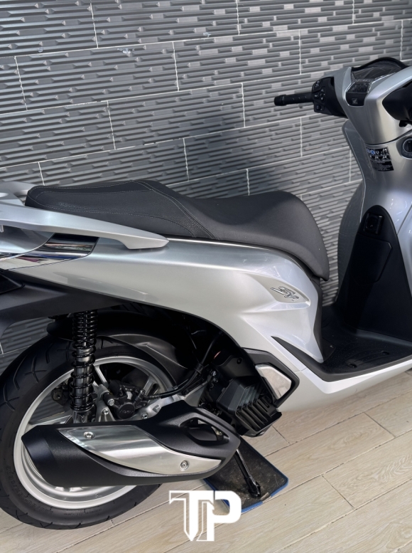 Honda SH150 date 2022 Bạc Porsche Bstp