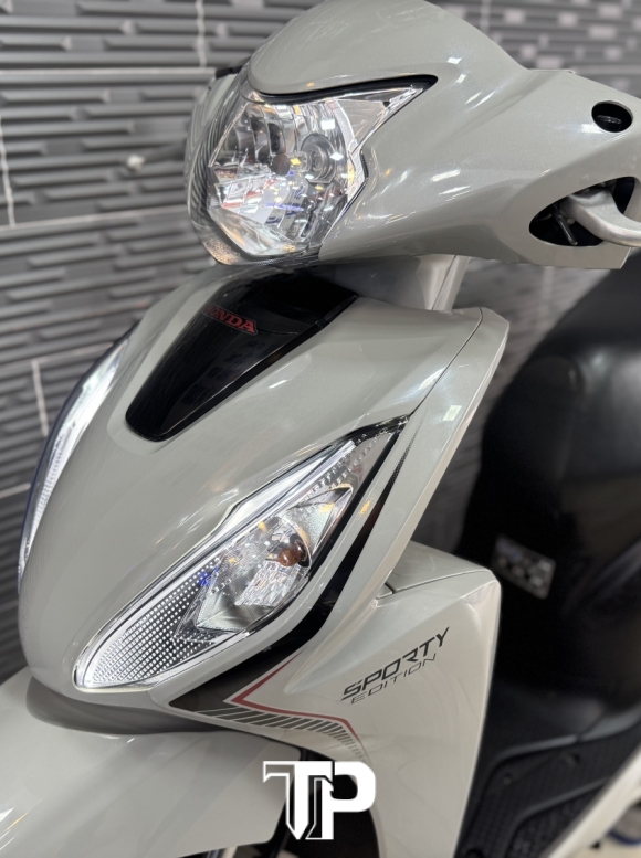 Honda Vision 2024 Xám Xi Măng Bánh Lớn Bstp