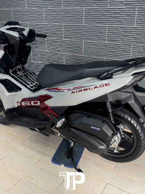 Honda AB 125 date 2024 Xám Xi Măng Bstp