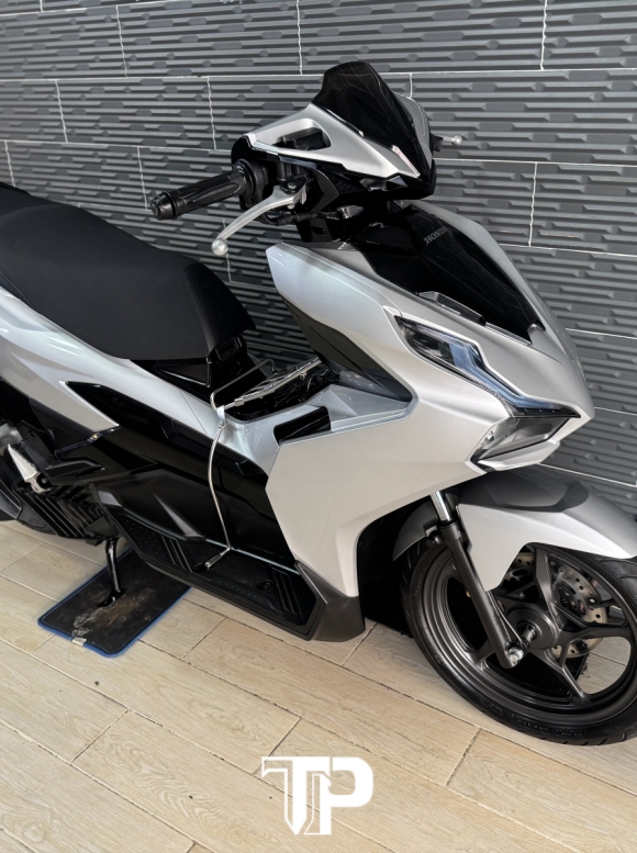 Honda AB 160 date 2022 Bạc Đen Bstp