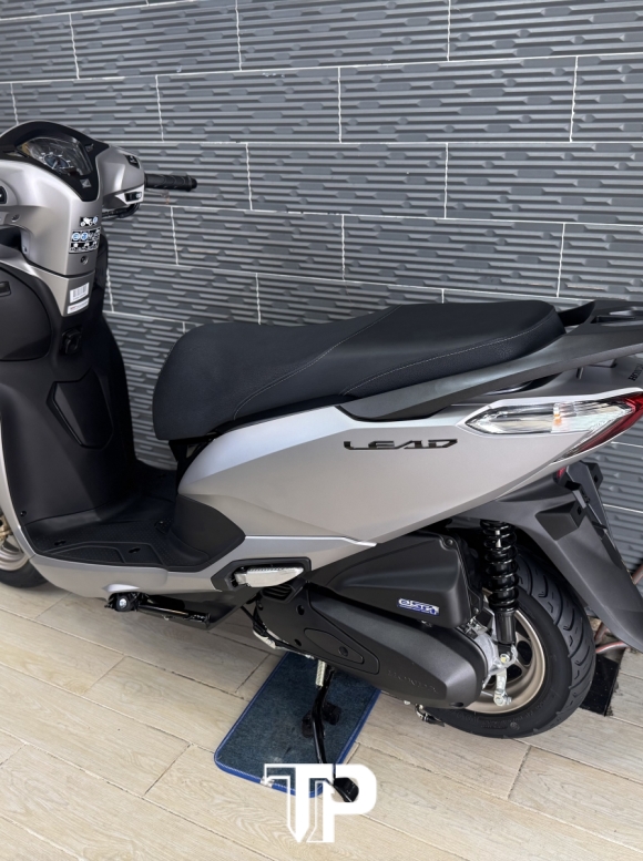 Honda Lead 125 Bạc Nhám 2026 New