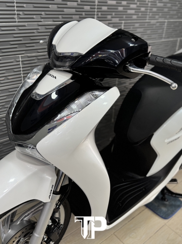 SH160 date 2025 abs Trắng Panda New 99.9%