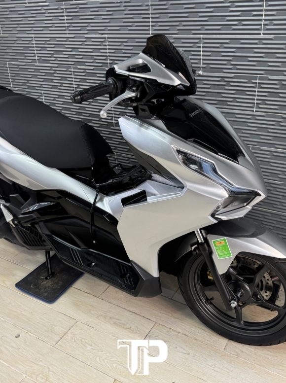 Honda AB150 date 2021 Bạc Porsche