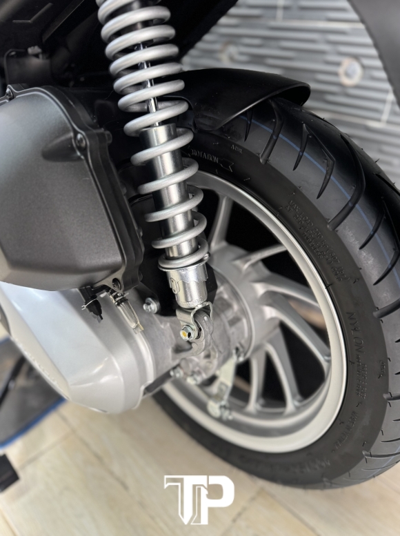 Honda SH Mode 2026 Bạc Đen Porsche