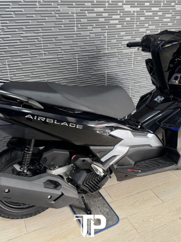 Honda AB125 date 2025 Đen Bóng Bstp