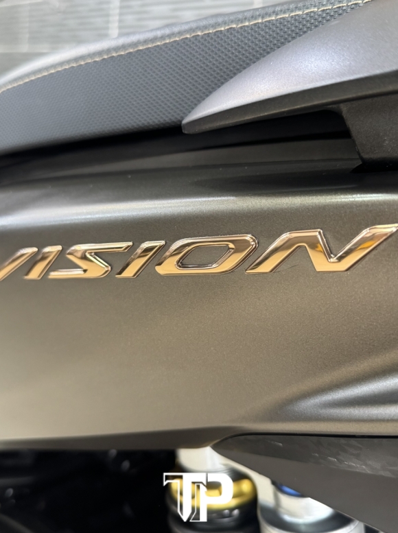 Honda Vision 2025 Màu Cánh Dán mâm đồng