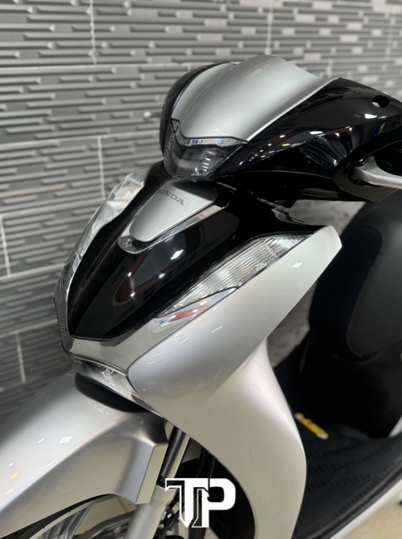 Honda SH125 date 2023 Bạc Đen Porsche Bstp