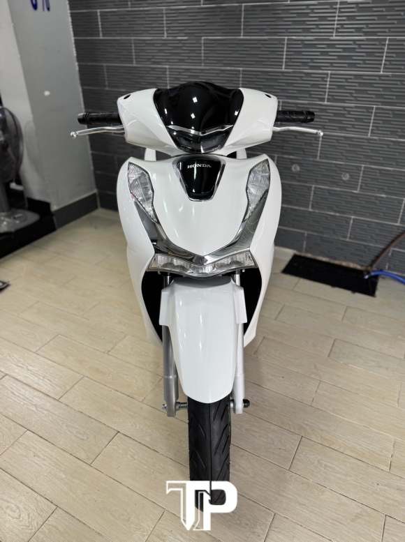 Honda SH 125 date 2025 Trắng Bs Sài Gòn