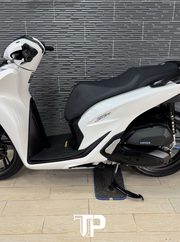 Honda SH125 Mẫu 2023 Trắng Đen Sporty Bs 22022