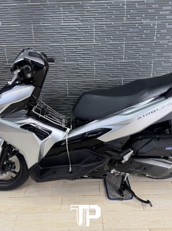 Honda AB125 date 2023 Bạc Đen Posrche Bs Sài Gòn