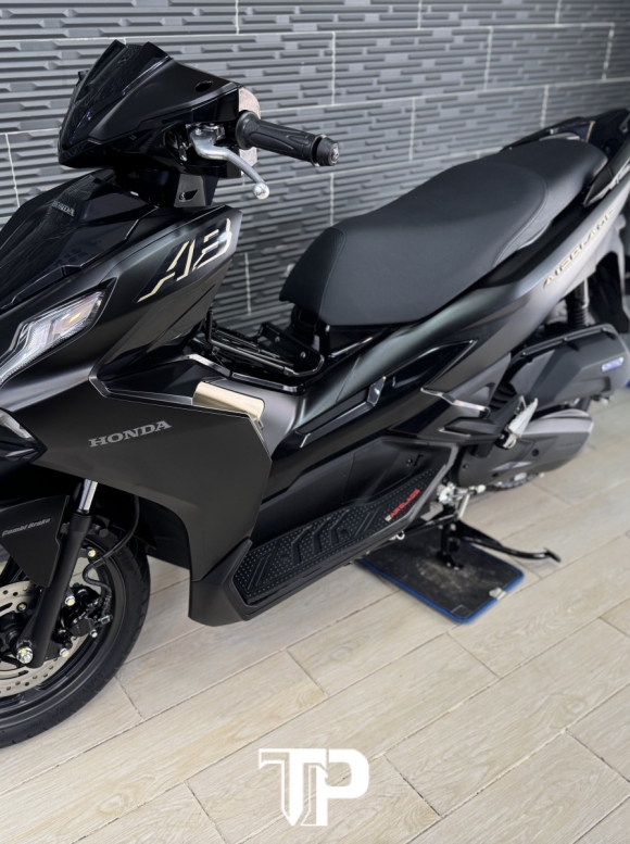 Honda AB125 - 4val Đen Nhám Tem Vàng Siêu lước 