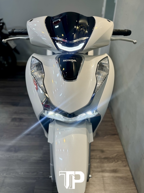 Honda SH160 date 2024 Trắng Bstp