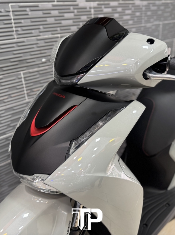 SH 125 abs 2026 xám xi măng New